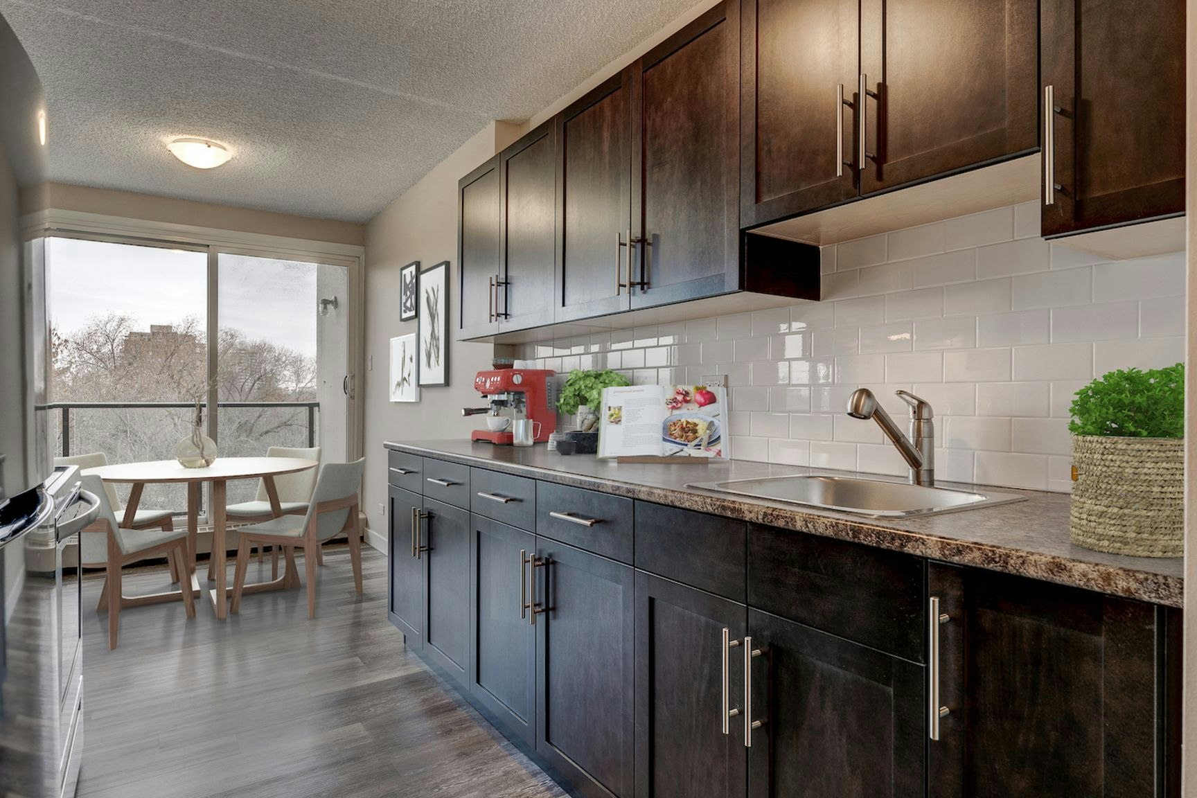 10405 Saskatchewan Drive Northwest, Edmonton, AB, T6E 4R9 - 5
