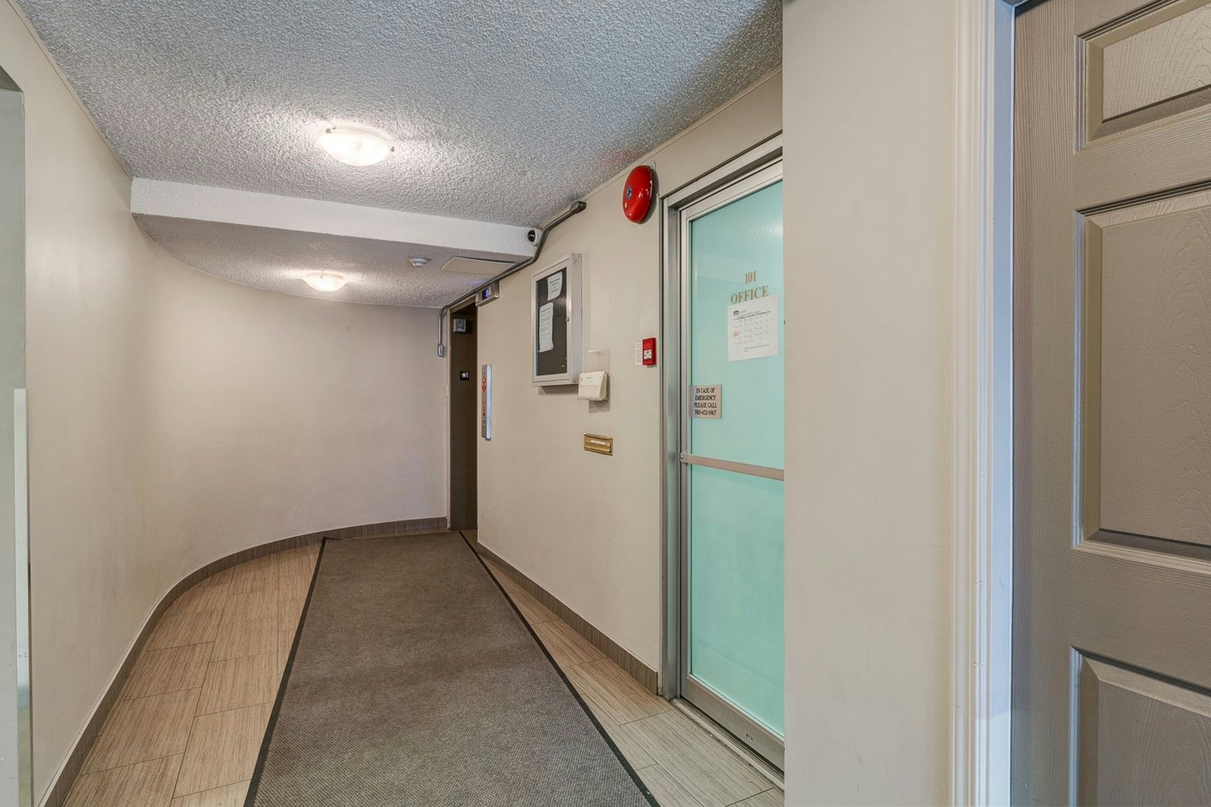 10405 Saskatchewan Drive Northwest, Edmonton, AB, T6E 4R9 - 7