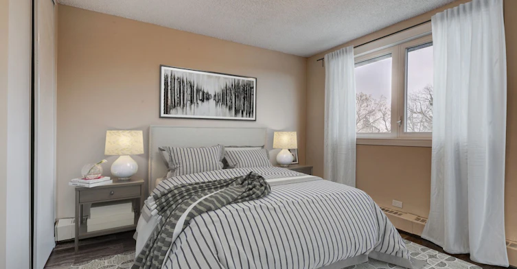 10405 Saskatchewan Drive, Edmonton, AB, T6E 4R9 - 3