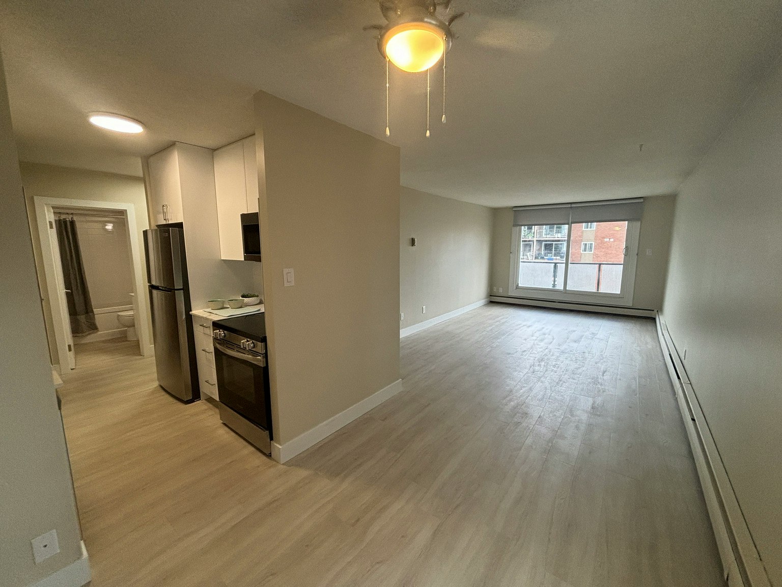 815 14 Avenue SW, Calgary, AB, T2R 0N5 - 3