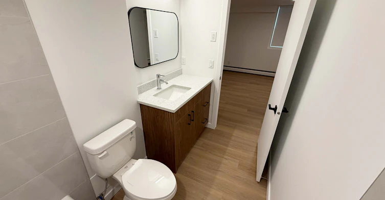 815 14 Avenue SW, Calgary, AB, T2R 0N5 - 16