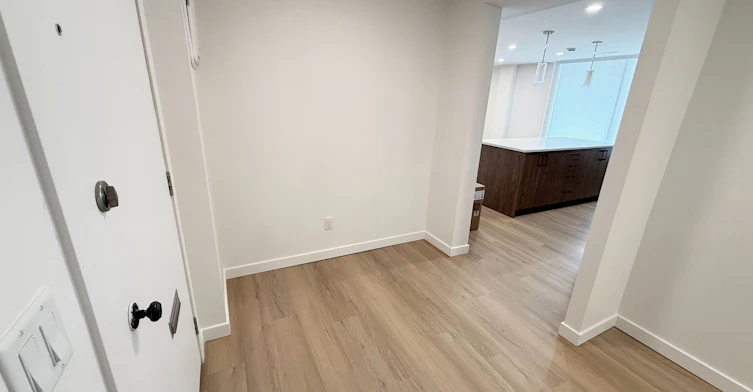 815 14 Avenue SW, Calgary, AB, T2R 0N5 - 4