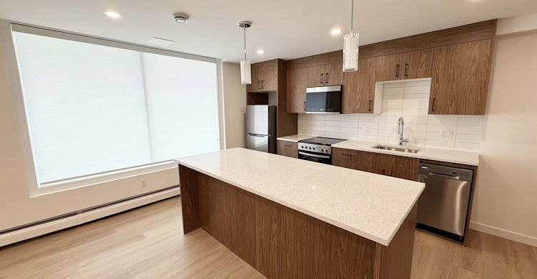 815 14 Avenue SW, Calgary, AB, T2R 0N5