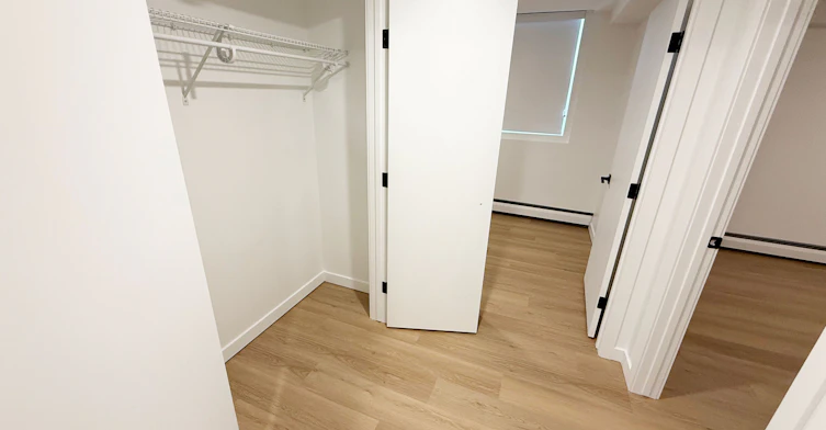 815 14 Avenue SW, Calgary, AB, T2R 0N5 - 10