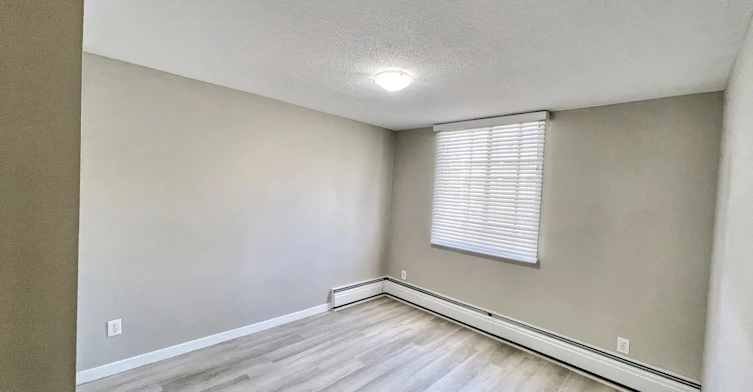 824 13 Avenue SW, Calgary, AB, T2R 0L2 - 6