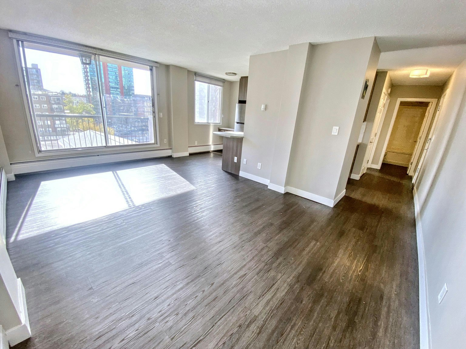 824 13 Avenue Southwest, Calgary, AB, T2R 0L2 - 5
