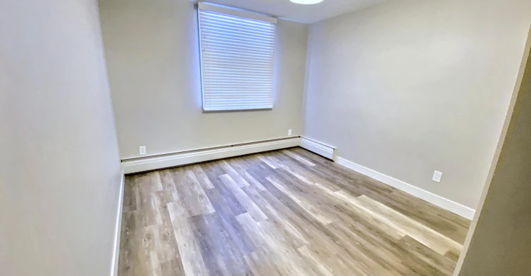 824 13 Avenue Southwest, Calgary, AB, T2R 0L2 - 7