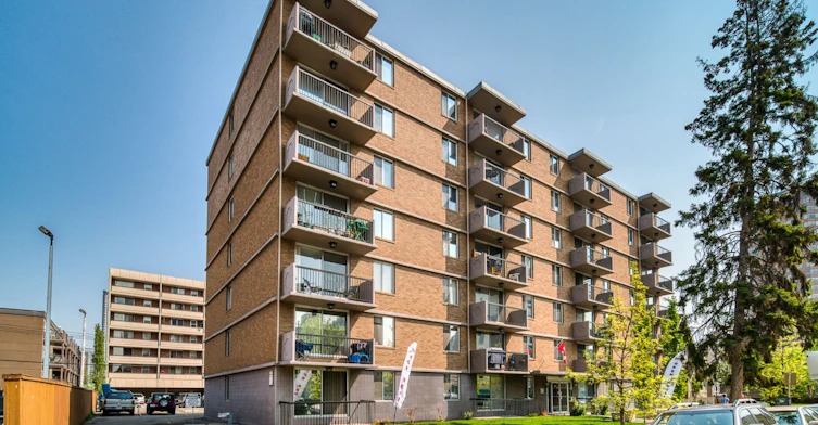 824 13 Avenue Southwest, Calgary, AB, T2R 0L2 - 12