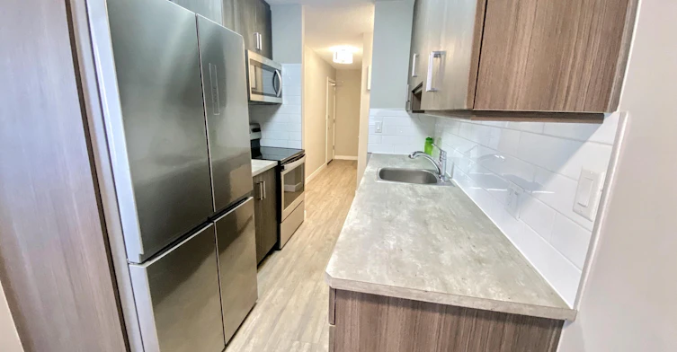 824 13 Avenue Southwest, Calgary, AB, T2R 0L2 - 2