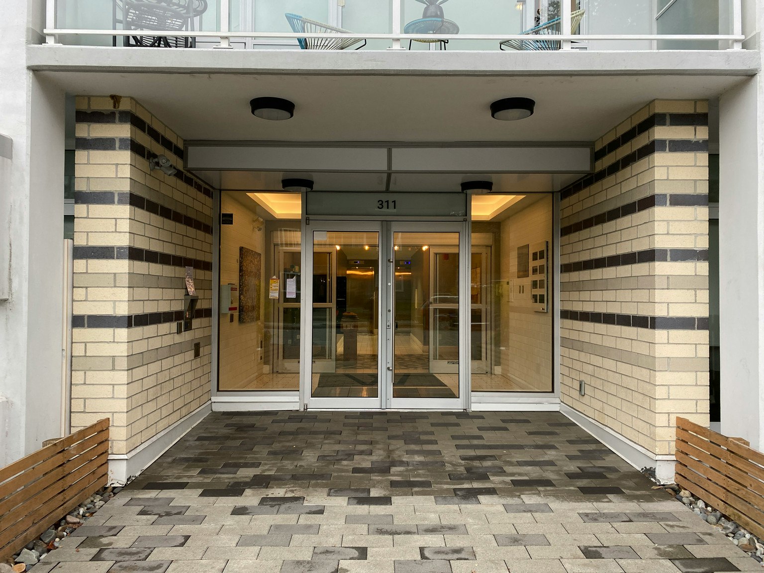 303-311 East 6th Avenue, Vancouver, BC, V5T 0G9 - 3