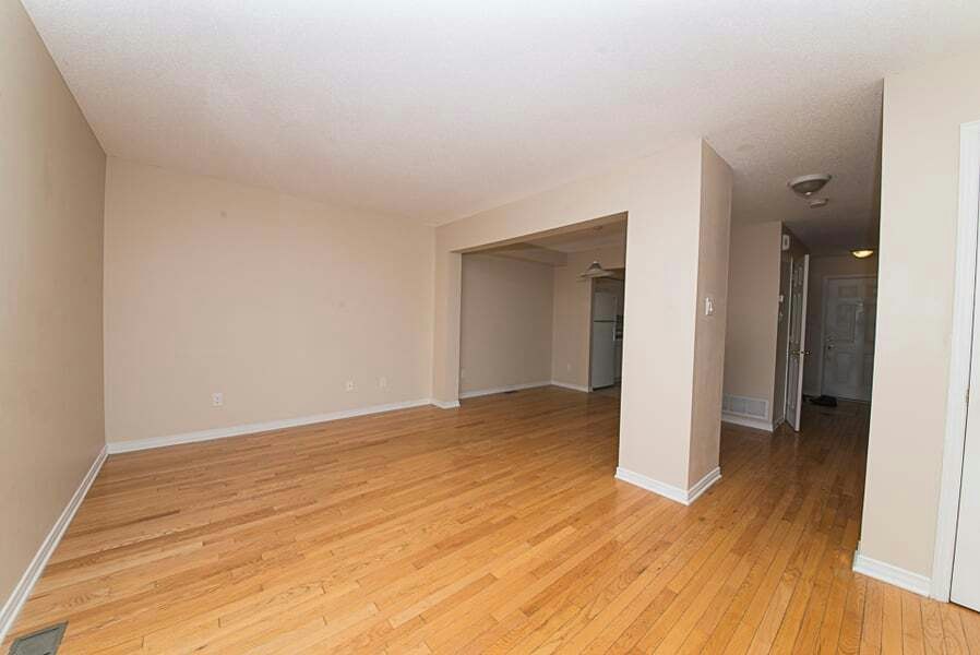 1815 Loranger Court, Ottawa, ON, K1C 7H7 - 4