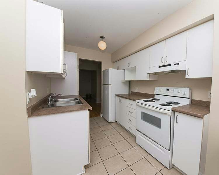 1815 Loranger Court, Ottawa, ON, K1C 7H7 - 3