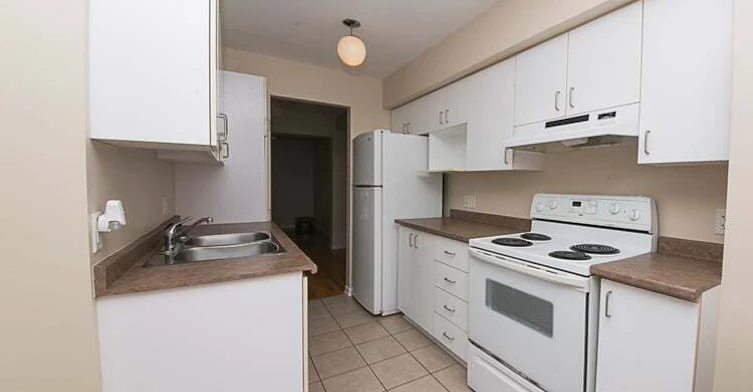 1815 Loranger Court, Ottawa, ON, K1C 7H7 - 3