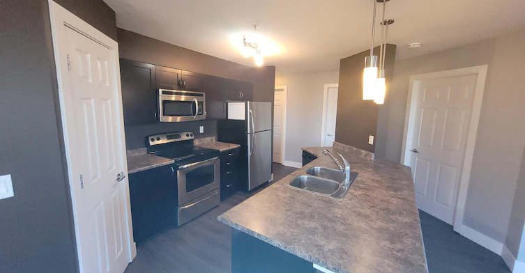 920 156 Street, Edmonton, AB, T6R 0N6 - 4