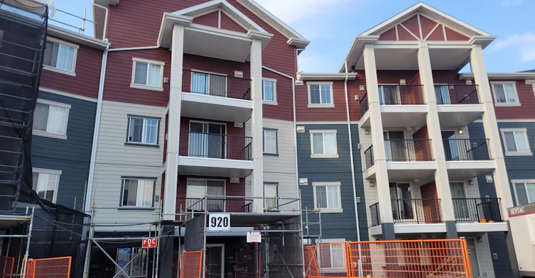 920 156 Street, Edmonton, AB, T6R 0N6 - 2