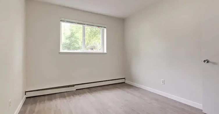 04-4815 46 Street, Red Deer, AB, T4N 1N1 - 16