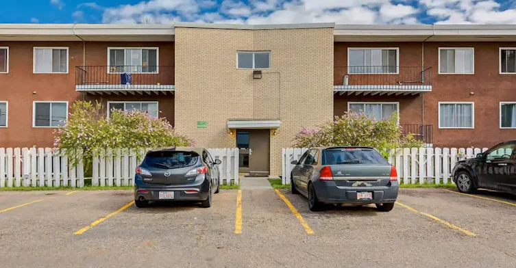 03-4821 46 Street, Red Deer, AB, T4N 1N1 - 9