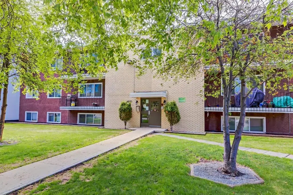 04-4821 46 Street, Red Deer, AB, T4N 1N1 - 8