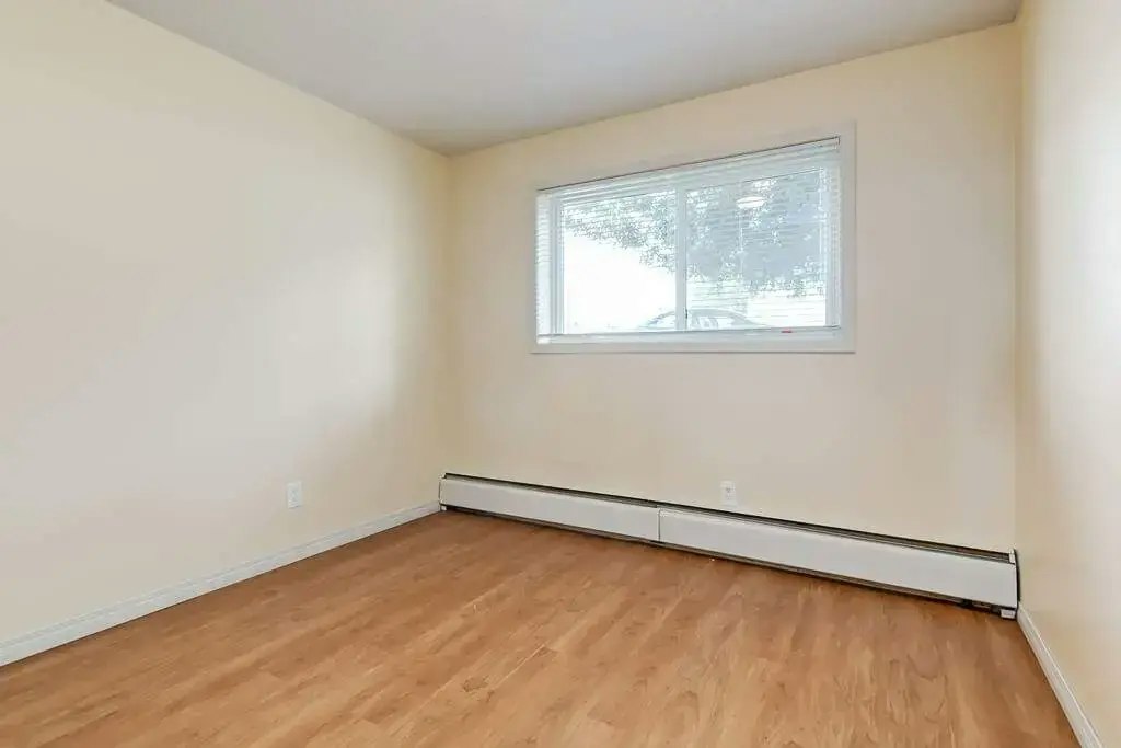 04-4514 48 Avenue, Red Deer, AB, T9N 1T1 - 14