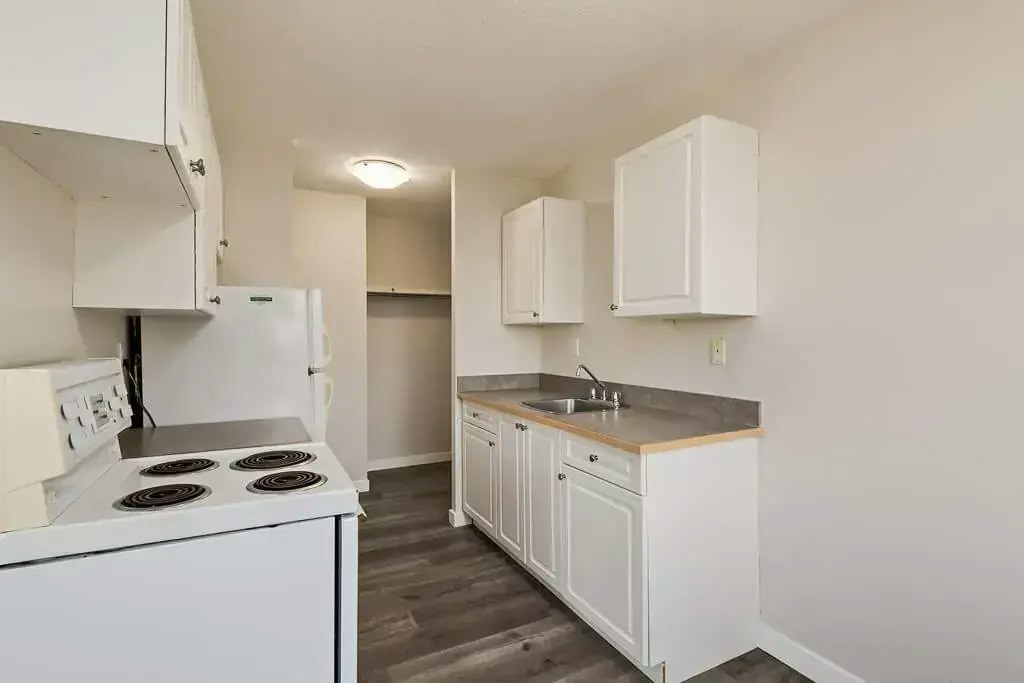 05-3901 50a Avenue, Red Deer, AB, T4N 4E5 - 9