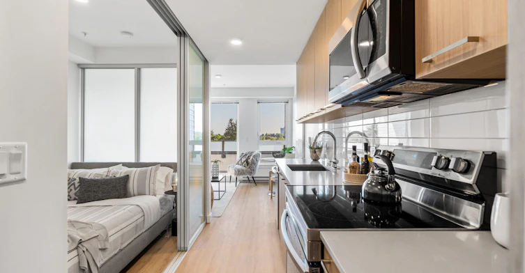 3833 Fraser Street, Vancouver, BC, V5V 4E3 - 5
