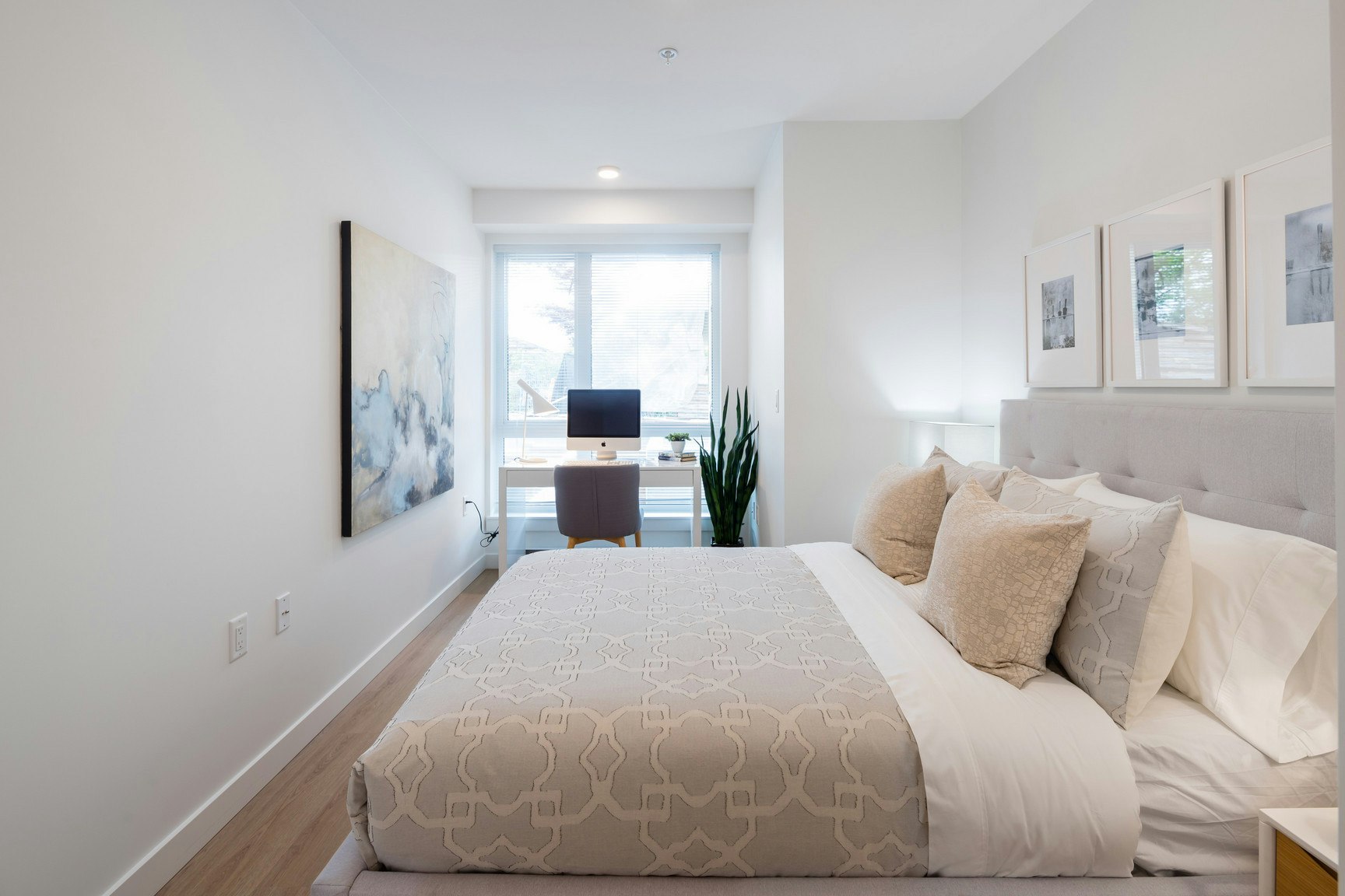 3833 Fraser Street, Vancouver, BC, V5V 4E3 - 4