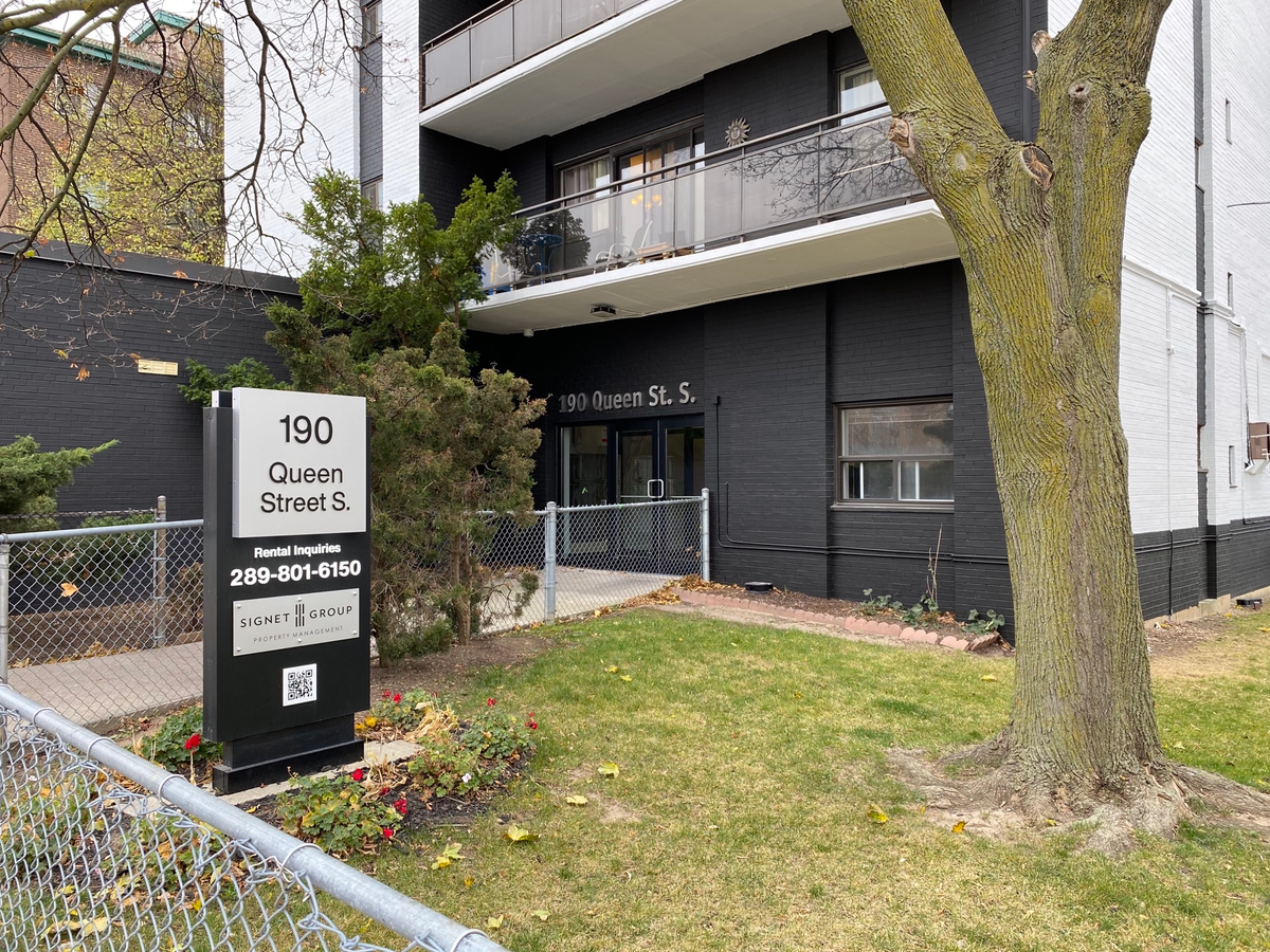 0503-190 Queen Street South, Mississauga, ON, L5M 1L3 - 2
