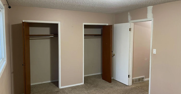 207 Thomson Avenue, Regina, SK, S4N 5L2 - 5