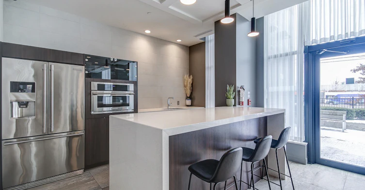 1009-2550 Eglinton Avenue W, Mississauga, ON, L5M 0Y2 - 7