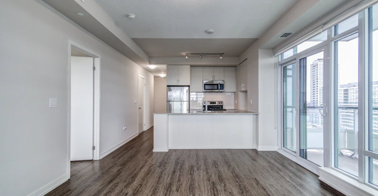 1810-2550 Eglinton Avenue W, Mississauga, ON, L5M 0Y2 - 6