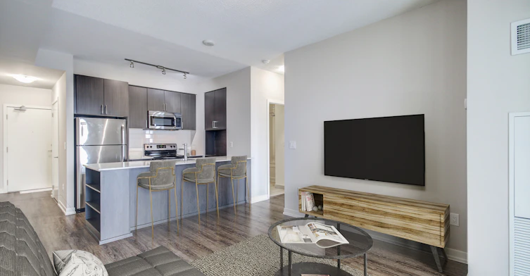 2204-2550 Eglinton Avenue W, Mississauga, ON, L5M 0Y2