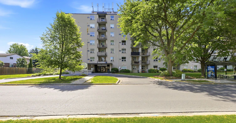 100 Mcfarlane Avenue, Chatham-Kent, ON, N7L 2K4
