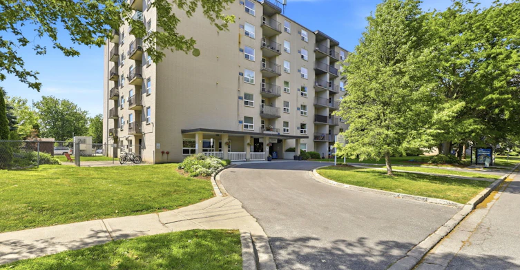 100 Mcfarlane Avenue, Chatham-Kent, ON, N7L 2K4 - 2