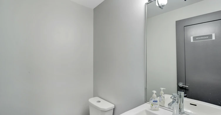 0207-465 Niagara Street, Victoria, BC, V8V 1G9 - 8