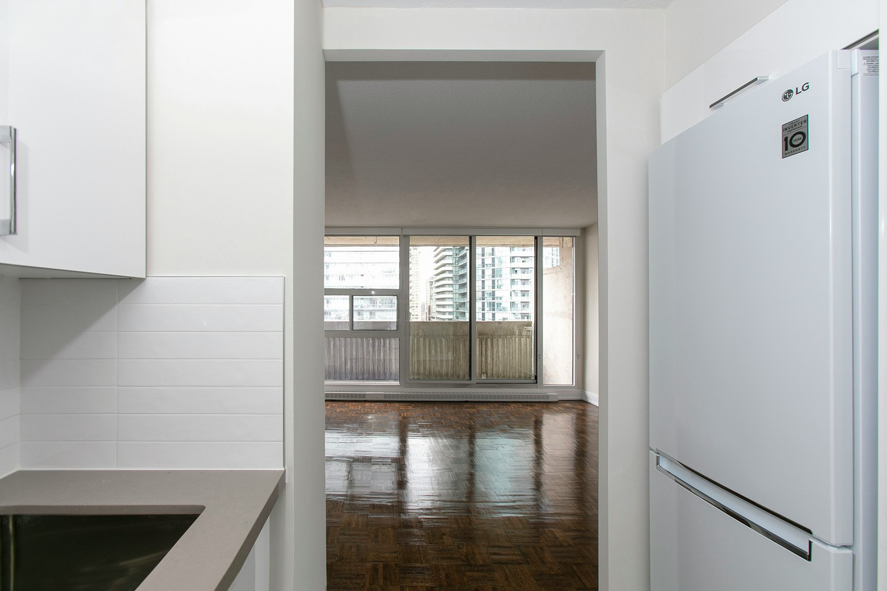 33 Isabella Street East, Toronto, ON, M4Y 2P7 - 2