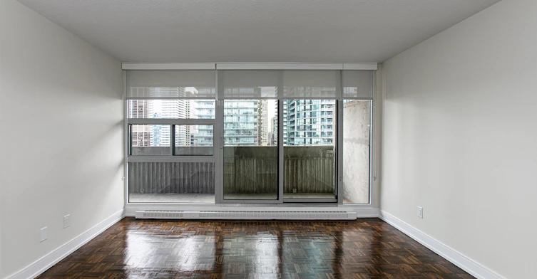 33 Isabella Street East, Toronto, ON, M4Y 2P7 - 5