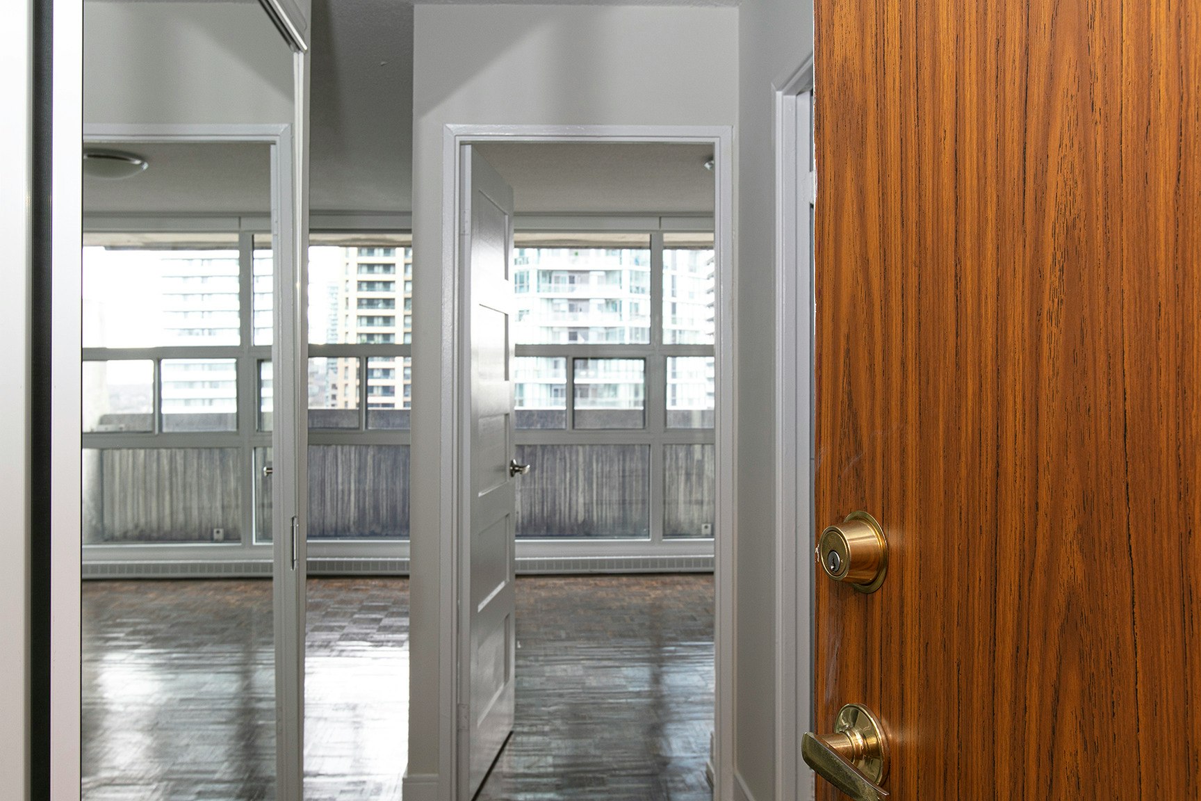 33 Isabella Street East, Toronto, ON, M4Y 2P7 - 7