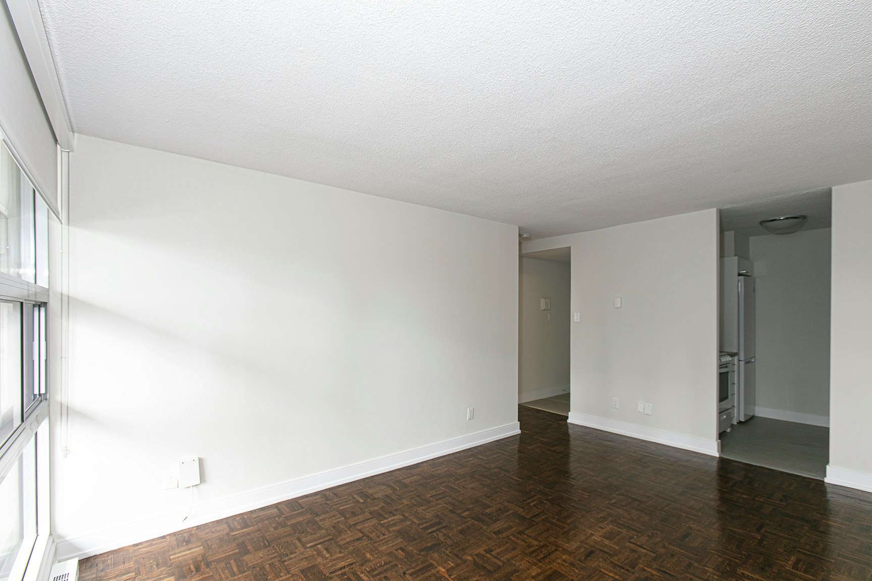 33 Isabella Street East, Toronto, ON, M4Y 2P7 - 2