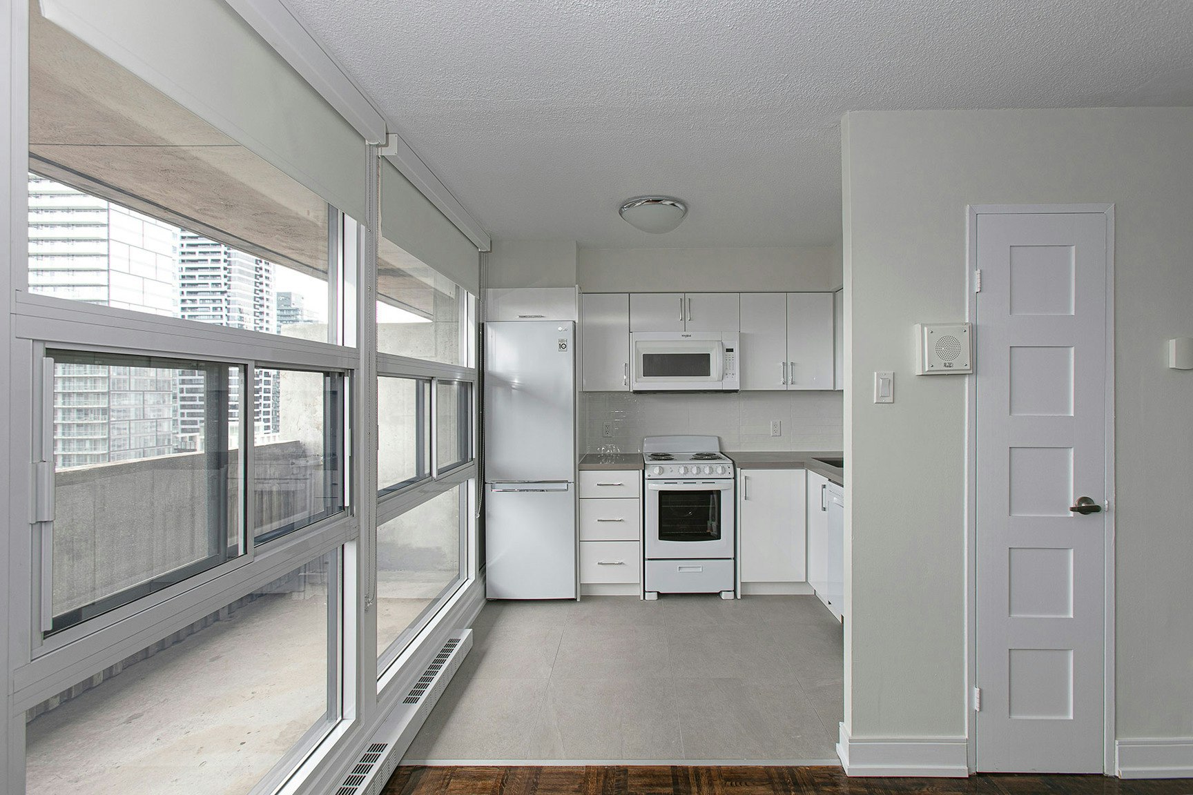 33 Isabella Street East, Toronto, ON, M4Y 2P7 - 3