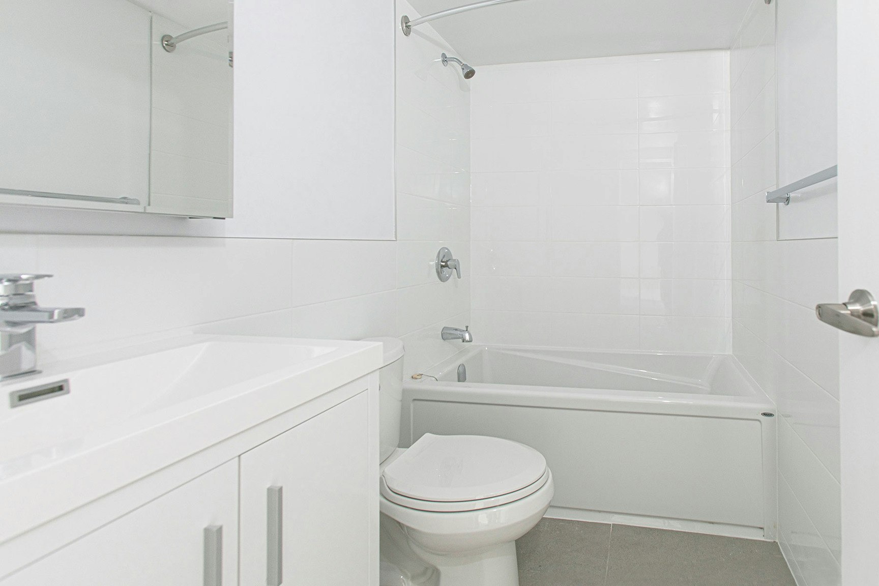 33 Isabella Street East, Toronto, ON, M4Y 2P7 - 4