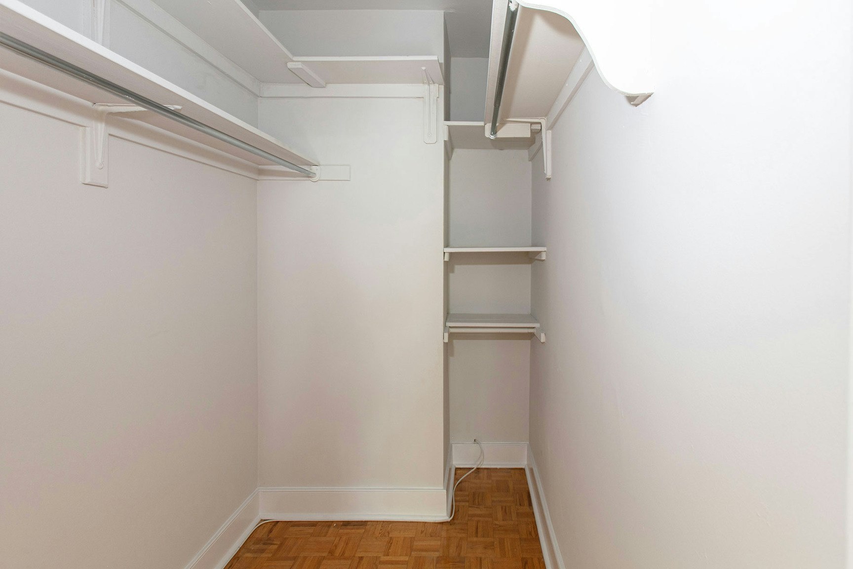 10 Shallmar Boulevard, Toronto, ON, M5N 1J4 - 9