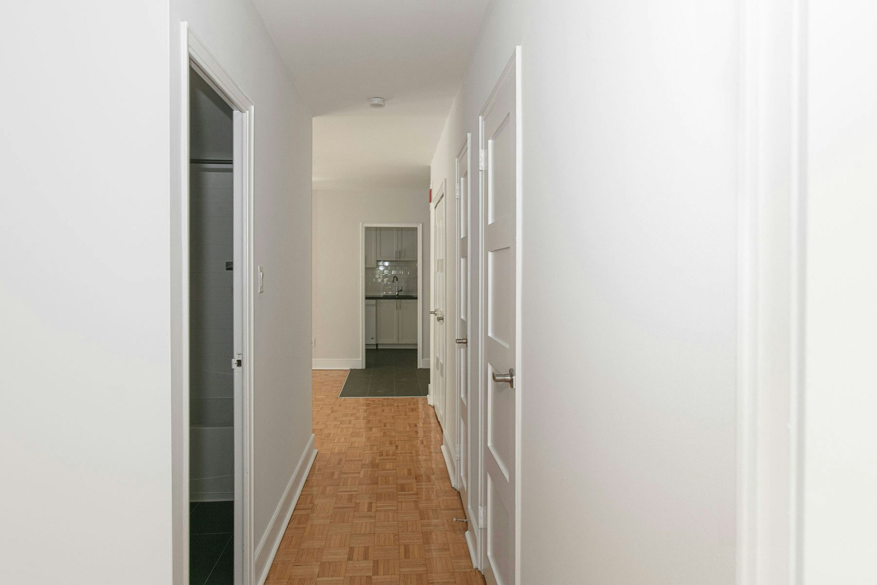 10 Shallmar Boulevard, Toronto, ON, M5N 1J4 - 5