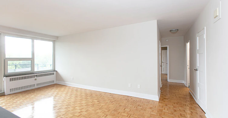 10 Shallmar Boulevard, Toronto, ON, M5N 1J4 - 3