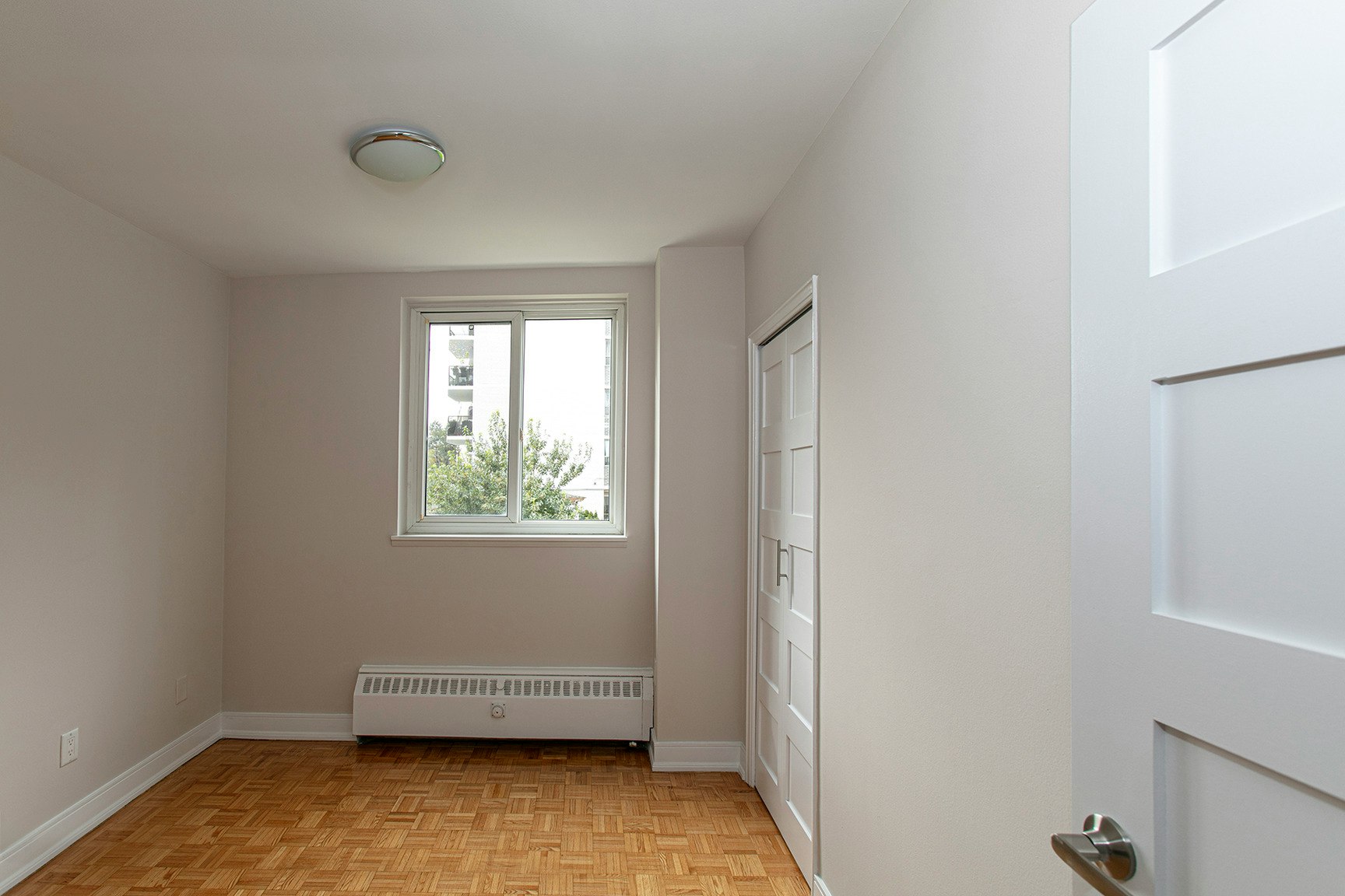 10 Shallmar Boulevard, Toronto, ON, M5N 1J4 - 8