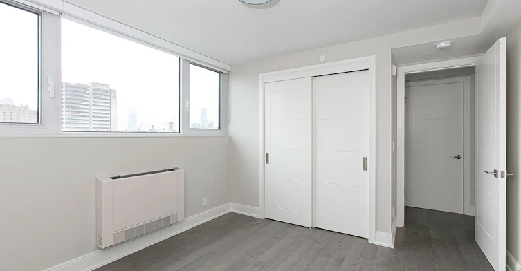 11 Walmer Road, Toronto, ON, M5R 2W9 - 7