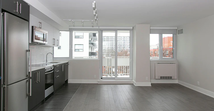11 Walmer Road, Toronto, ON, M5R 2W9 - 6