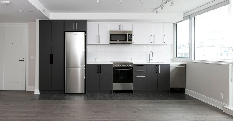 11 Walmer Road, Toronto, ON, M5R 2W9 - 5