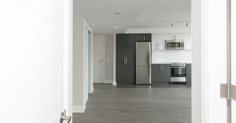 11 Walmer Road, Toronto, ON, M5R 2W9