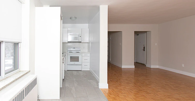 1291 Bayview Avenue, Toronto, ON, M4G 2Z9