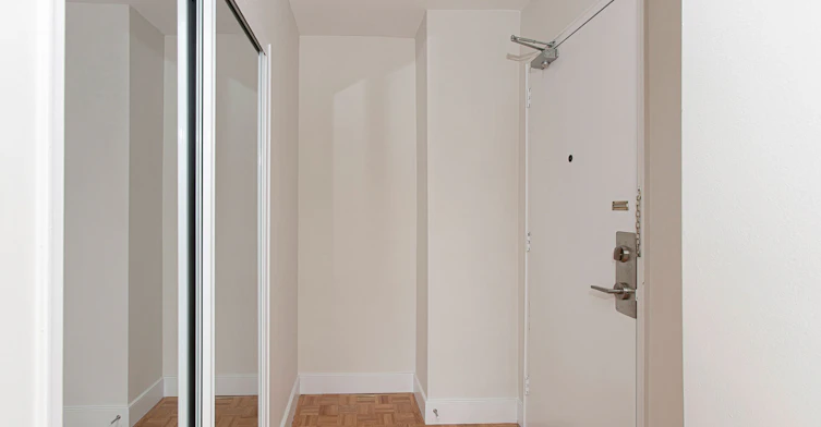 1291 Bayview Avenue, Toronto, ON, M4G 2Z9 - 5